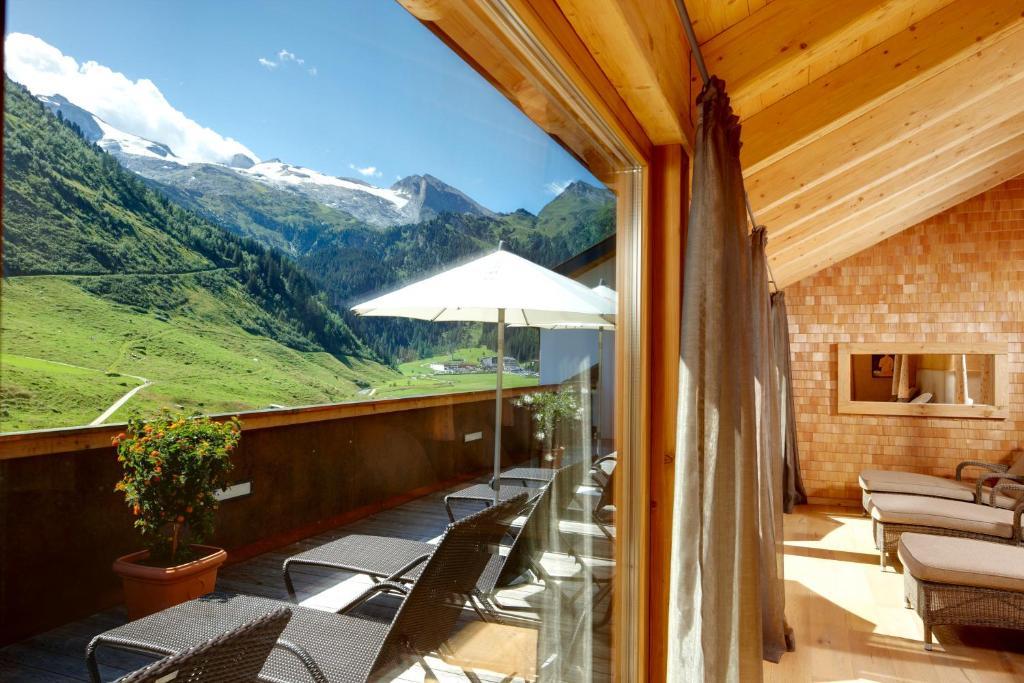 Hotel Berghof Crystal Spa & Sports Тукс Екстериор снимка