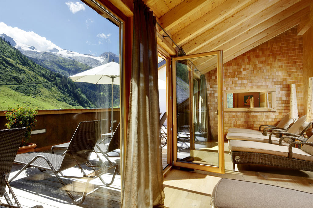 Hotel Berghof Crystal Spa & Sports Тукс Екстериор снимка