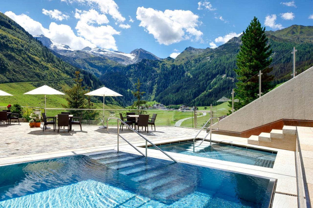 Hotel Berghof Crystal Spa & Sports Тукс Екстериор снимка